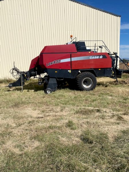 2010 Case IH LBX432 Big Square Baler