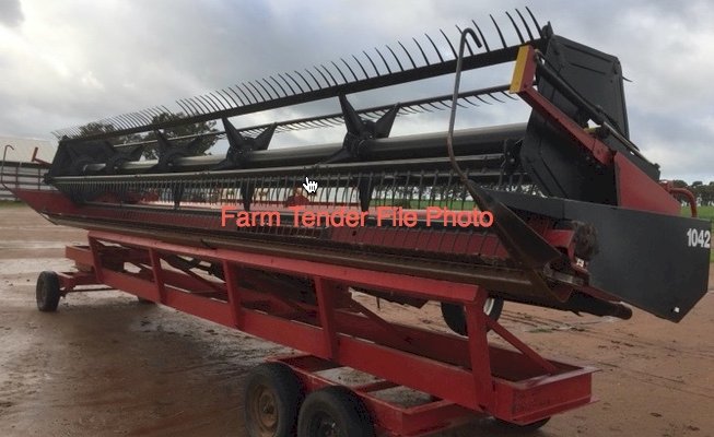 WANTED Macdon 30ft or 35ft  front in any condition.