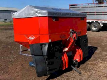 2016 Kuhn Axis 30.1 Spreader