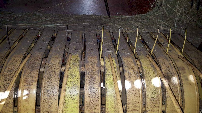 New Holland 317 Hayliner