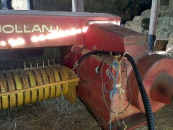 New Holland 317 Hayliner