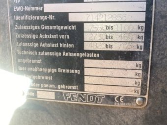 Fendt 714 Tractor with Loader