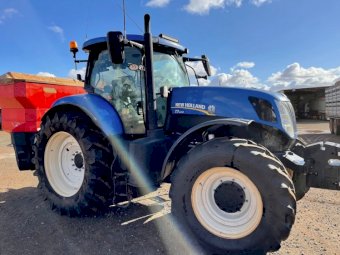 2016 New Holland T7.220 Tractor