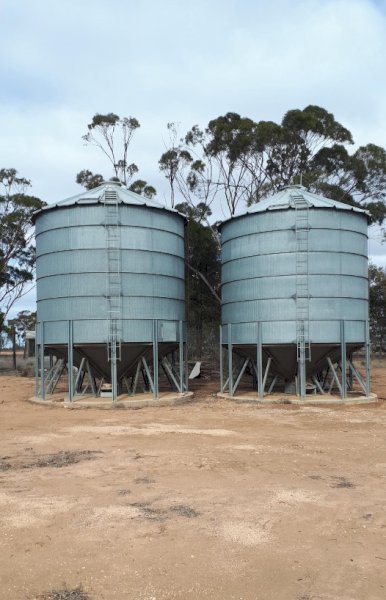 Lysaght Silo x 2