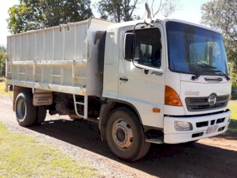 2006 Hino  FG1J Tipper Truck with Grain Body