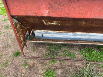 Under Auction - (A154)  Cattle Lick Feeder 