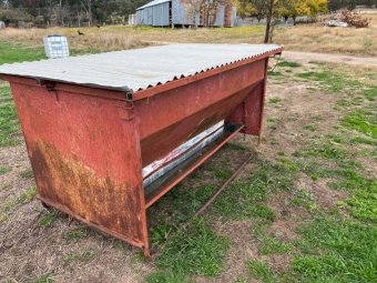 Under Auction - (A154)  Cattle Lick Feeder 