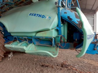 IYE.2010  Berthoud  DP Tronic 55-60 36 Metre Spray Rig