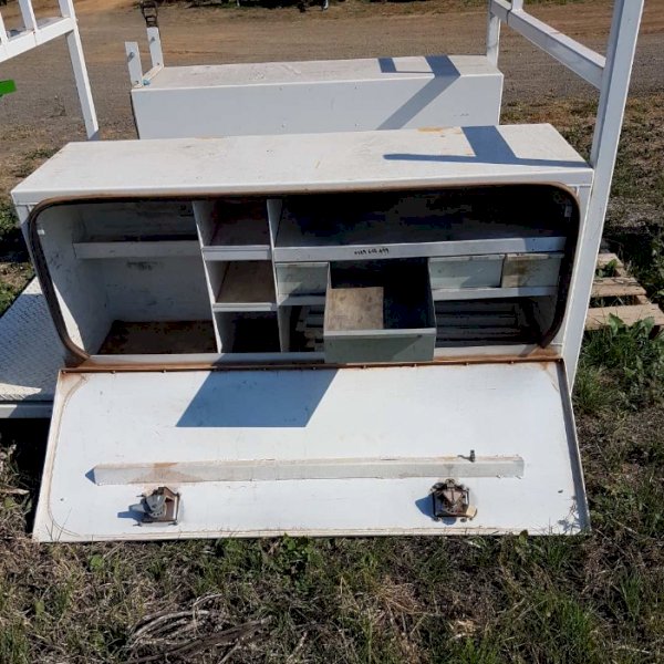 Ute Tray with Tool Boxes