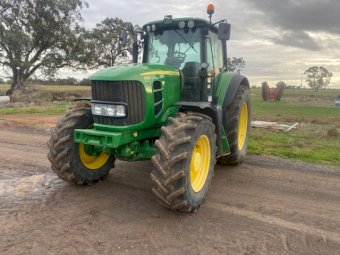 2008 John Deere 7430 Premium Tractor