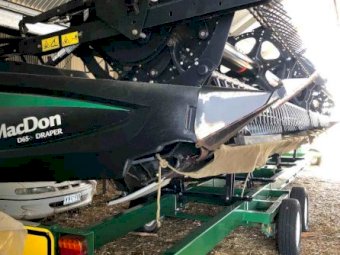2012 John Deere S660 Header with 2013 MacDon 35ft Front