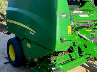 2018 John Deere 990 Round Baler