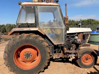 Case IH 1294 Tractor