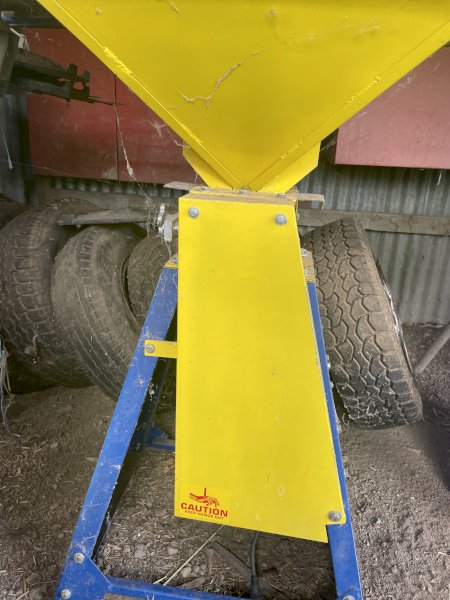 Landworker Mini Mill 2 HP single phase drive