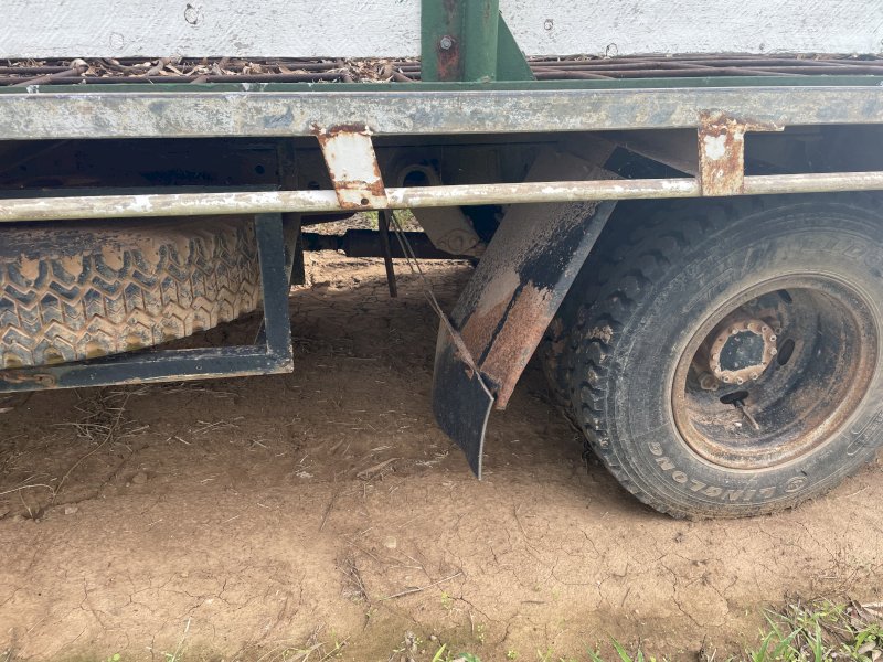 1987 Ford Trader with 14ft Stock Crate