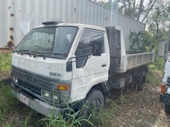 1990 Toyota Dyna Tipper