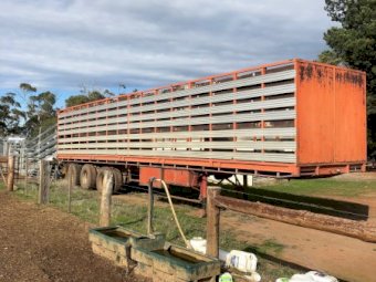 1991 Carlins 45ft 2x1 Stock Crate on 1972 Freighter Trailer