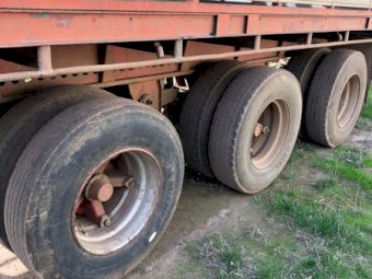 1991 Carlins 45ft 2x1 Stock Crate on 1972 Freighter Trailer