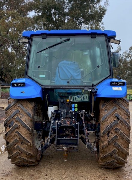2005 New Holland TL90A Tractor with Front End Loader