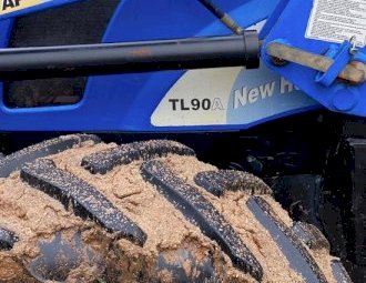 2005 New Holland TL90A Tractor with Front End Loader