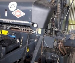 2011 Kuhn VB2160I Round Baler