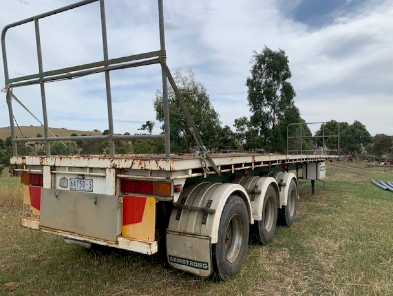 Tri Axle Flat Top Semi Trailer