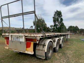 Tri Axle Flat Top Semi Trailer