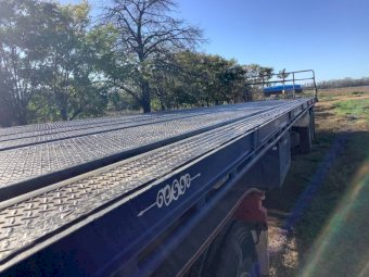 1990 Freighter 45ft Flat Top Trailer (Dolly not included)