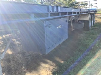 1990 Freighter 45ft Flat Top Trailer (Dolly not included)