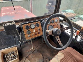 International Acremaster M-330-M Tractor