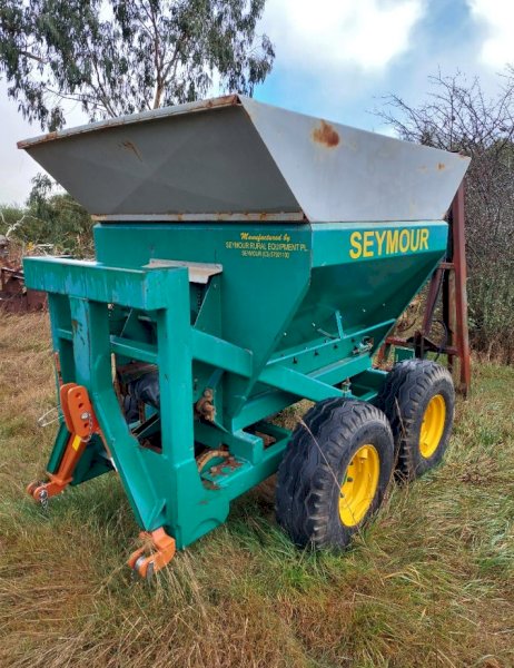Under Auction - (A153)  Seymour 2T Belt Applicator 