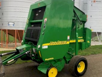 John Deere 467 Silage Special Round Baler