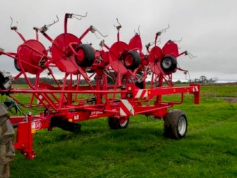 2017 Lely Lotus 1020 Profi Tedder Rake