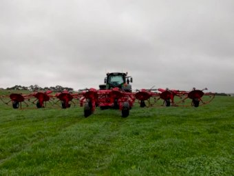 2017 Lely Lotus 1020 Profi Tedder Rake