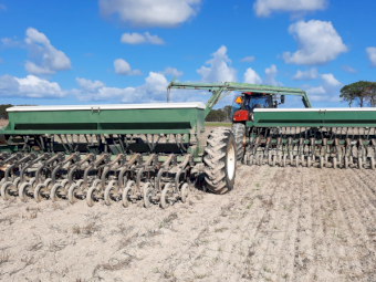 2 x 27 run Shearer Combines with Holland Yorke Tandem Hitch and Near New Press Wheels