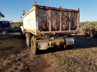 1981 R Series Mack Tipper