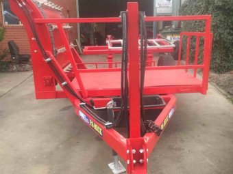 PA Mick Multi Bale Feed Cart