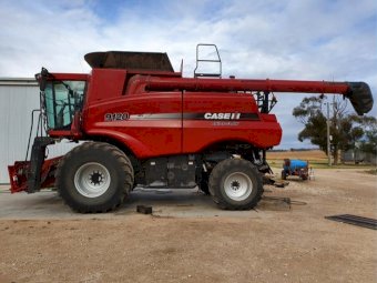 2011 Case 9120 Header Modified