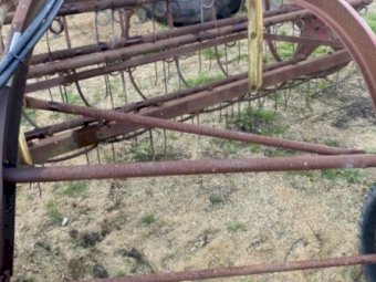 New Holland Rola Bar Rake