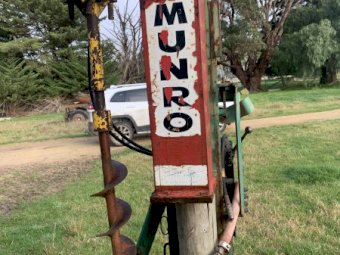 Munro Post Driver