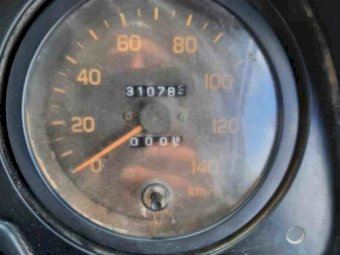 2002 Isuzu 550 4x4 Tray Truck