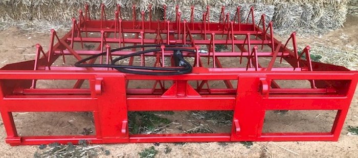 Rebel 15 Small Square Bale Grab | Farm Tender