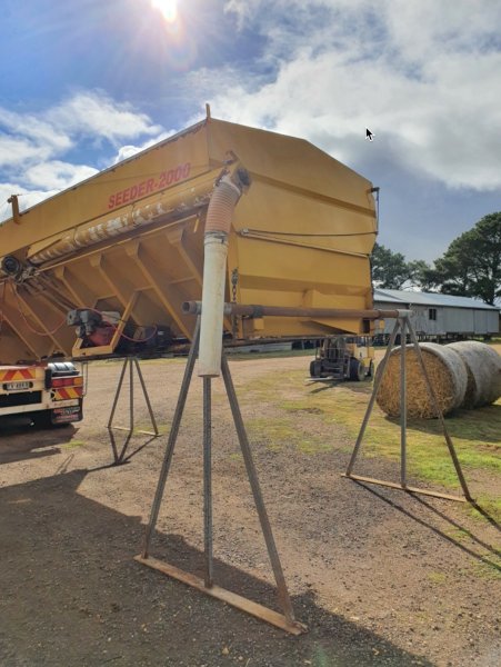 1999 Cole Seeder-2000 Grouper 16ft