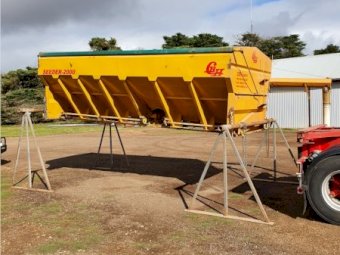 1999 Cole Seeder-2000 Grouper 16ft