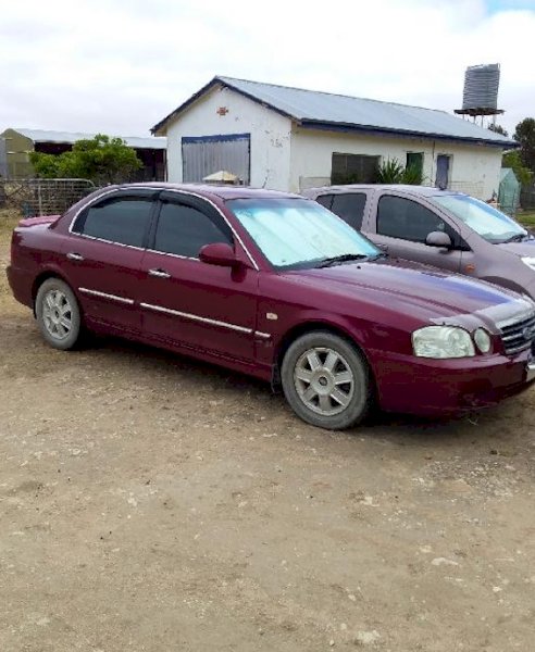 2005 KIA Optima Sedan