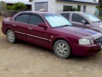 2005 KIA Optima Sedan