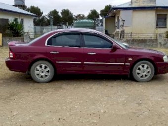 2005 KIA Optima Sedan