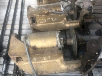 Arrow sheep Handler, Lister overhead Gear and Weigh Crate