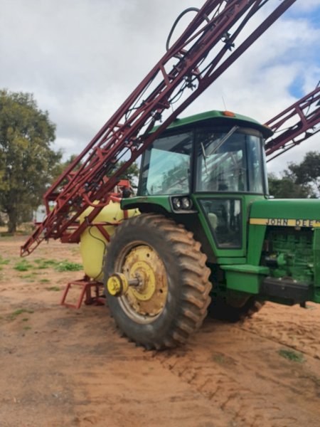 2004 3PL Hardie sprayer