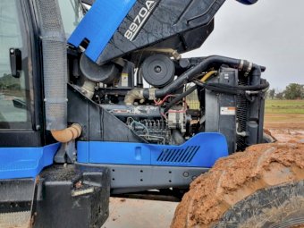 2001 New Holland 8970A Tractor with Rear Duals